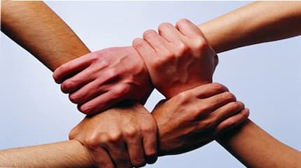 Funcionários da fábrica Sihai de Guangdong agradecem pelo rolamento.