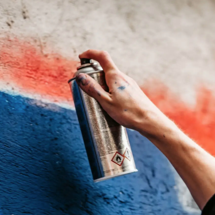 Latas de tinta em spray: embalagem confiável de folha de flandres para revestimentos metálicos, com glitter, ricos em zinco e industriais